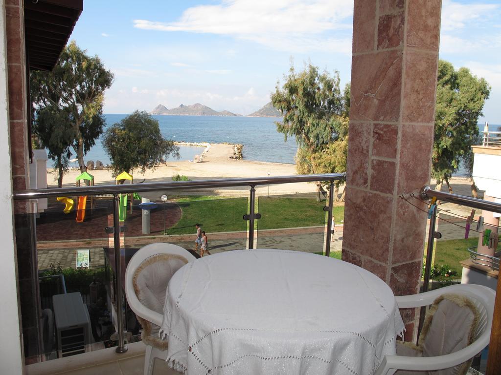 Sunset Beach Apartments Turgutreis Room photo